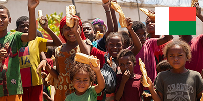 Ekmek Dağıtımı 100 Adet Madagaskar